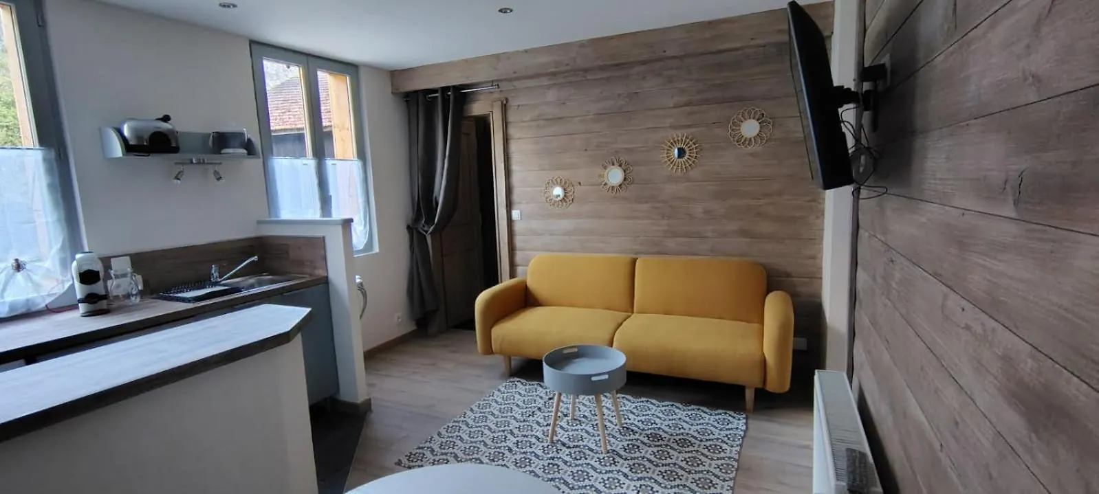 Joli Petit Appartement A La Campagne Magland France